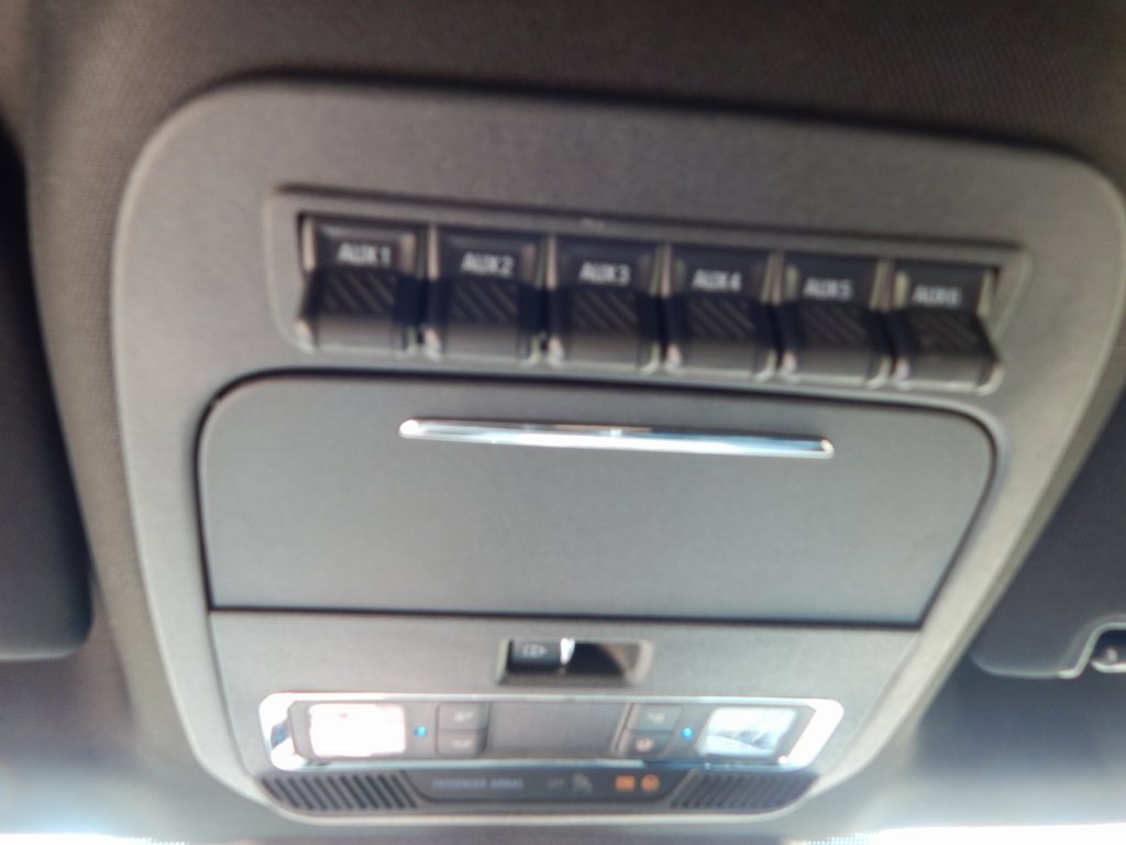 New 2025 Ford F250 Platinum image 24