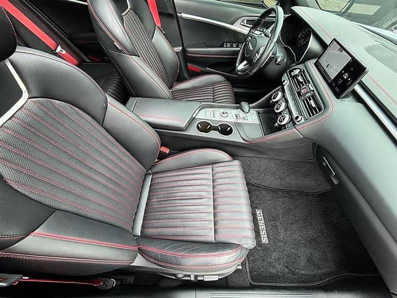 Used 2022 Genesis G70 3.3T w/ Sport Advanced Package image 54
