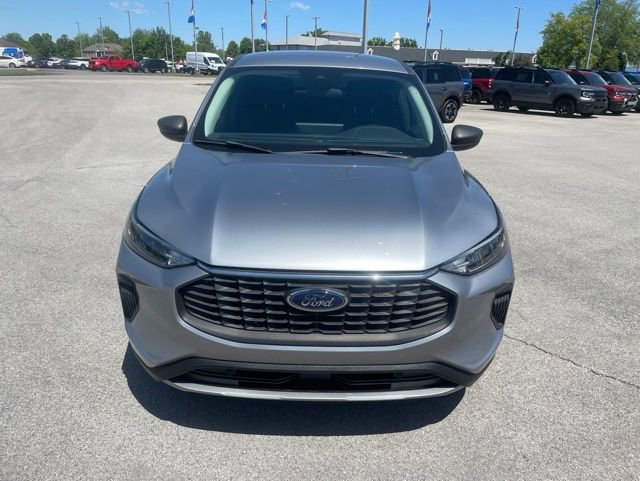 Used 2023 Ford Escape Active w/ Tech Pack #1 FWD image 3
