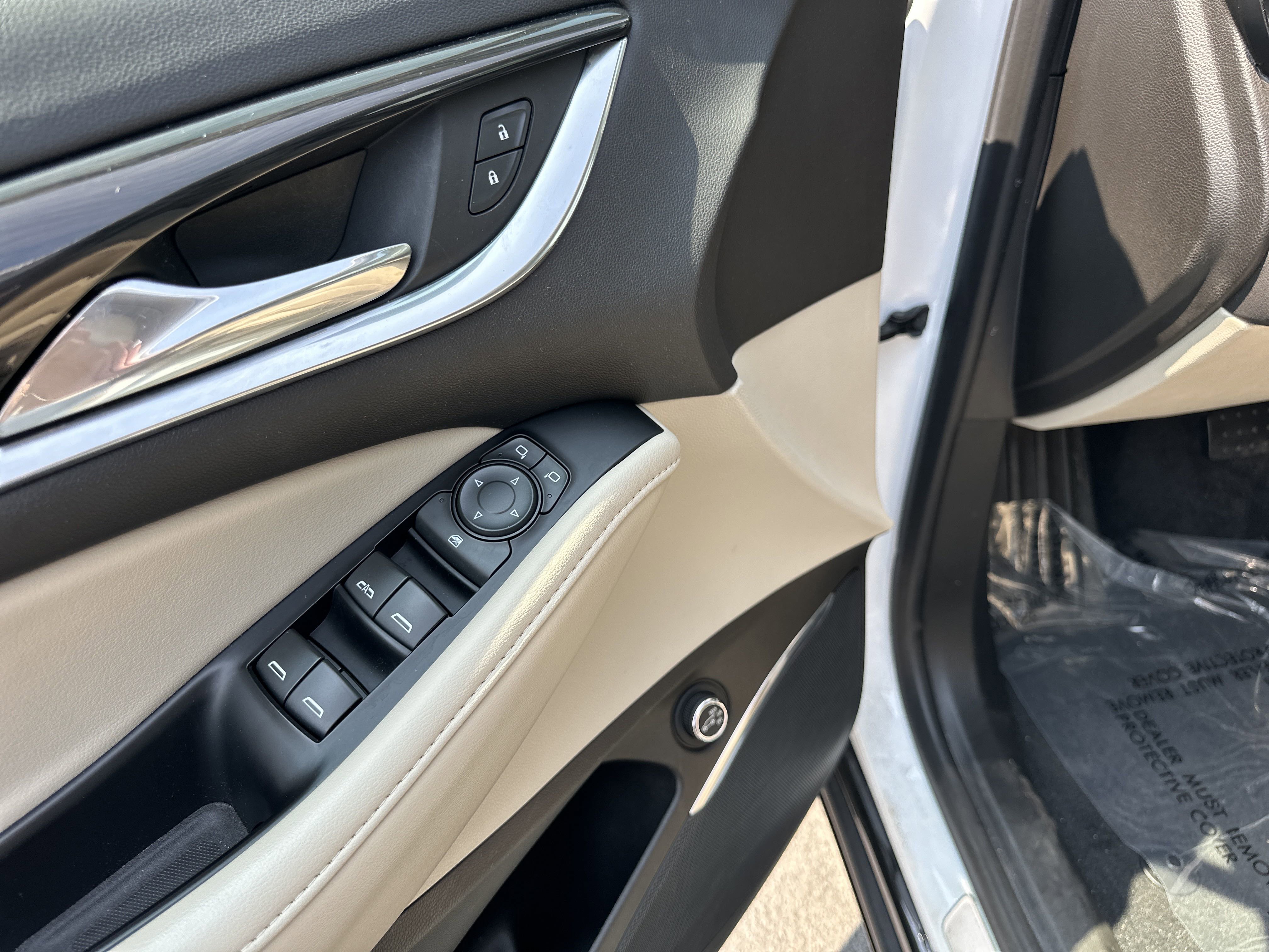 Used 2019 Buick Enclave Essence image 12