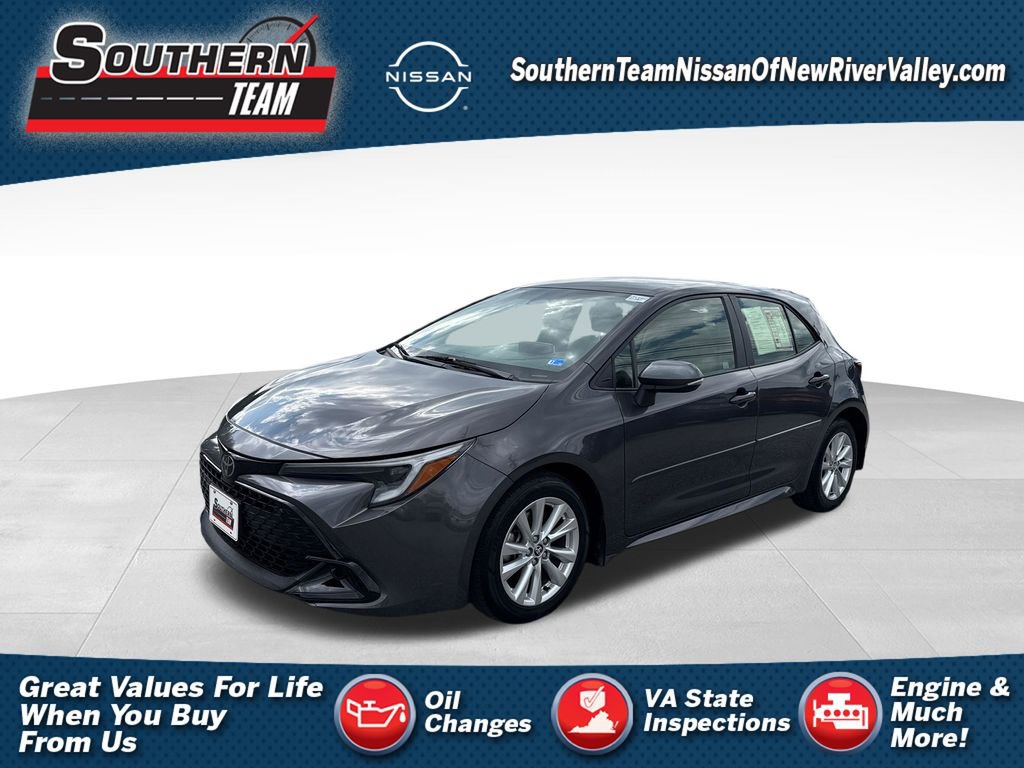 Used 2024 Toyota Corolla SE w/ SE Package FWD image 1