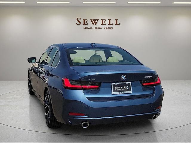 New 2026 BMW 330i xDrive Sedan AWD/4WD image 3