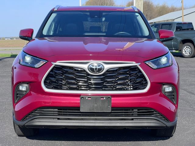 Used 2022 Toyota Highlander XLE AWD/4WD image 42