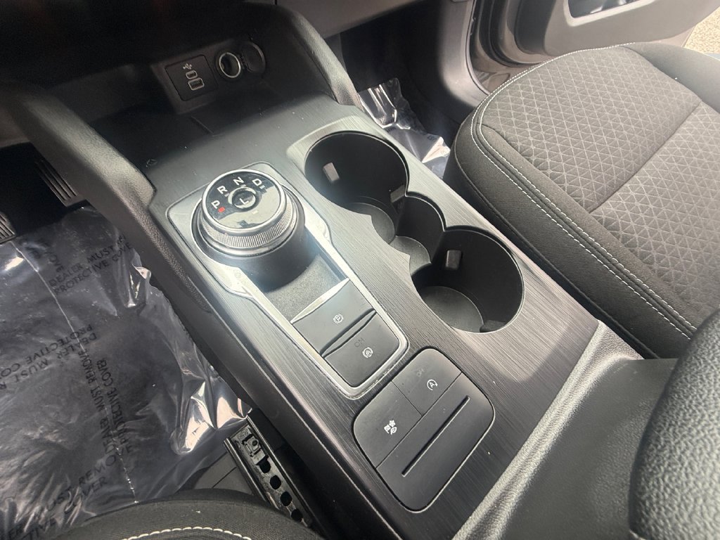 Used 2025 Ford Escape Active AWD/4WD image 16