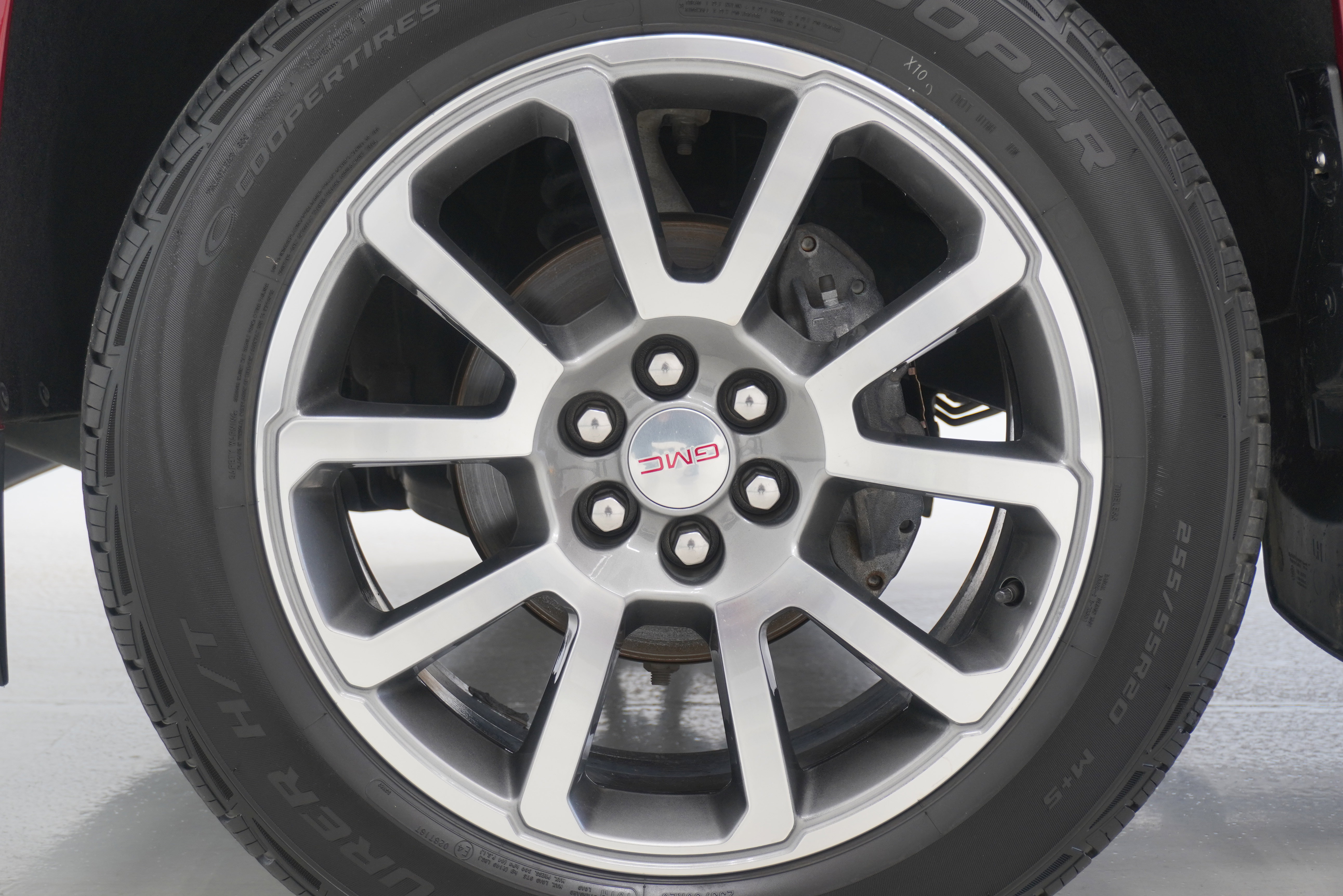 Used 2017 GMC Canyon Denali image 26