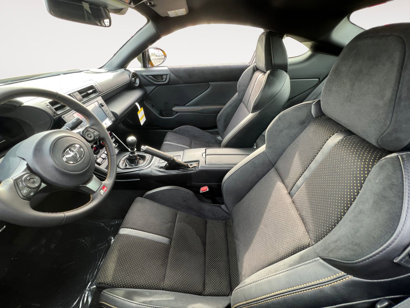 New 2026 Toyota GR86 YUZU Limited image 9