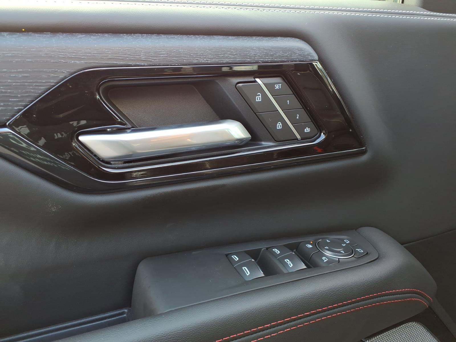 New 2026 GMC Yukon XL AT4 Ultimate image 9