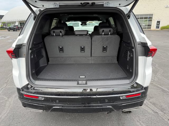 New 2025 Buick Enclave Sport Touring FWD image 37