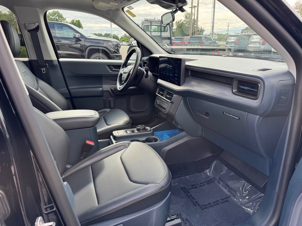 Used 2025 Ford Maverick Lobo AWD/4WD image 10