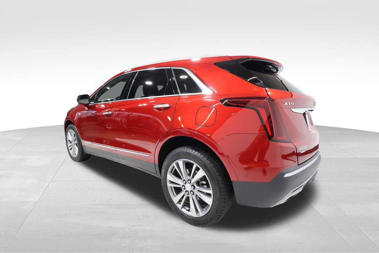 Used 2025 Cadillac XT5 Premium Luxury w/ Technology Package AWD/4WD image 2