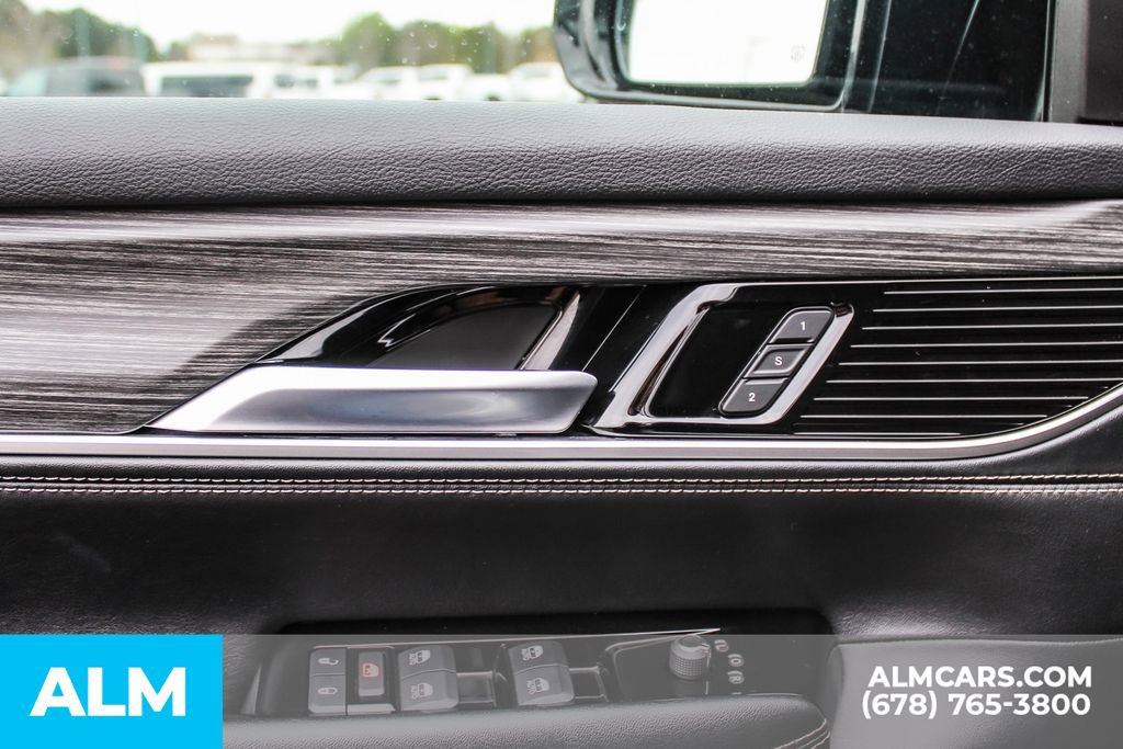 Used 2024 Jeep Wagoneer Series II w/ Flexible Seating Group image 42