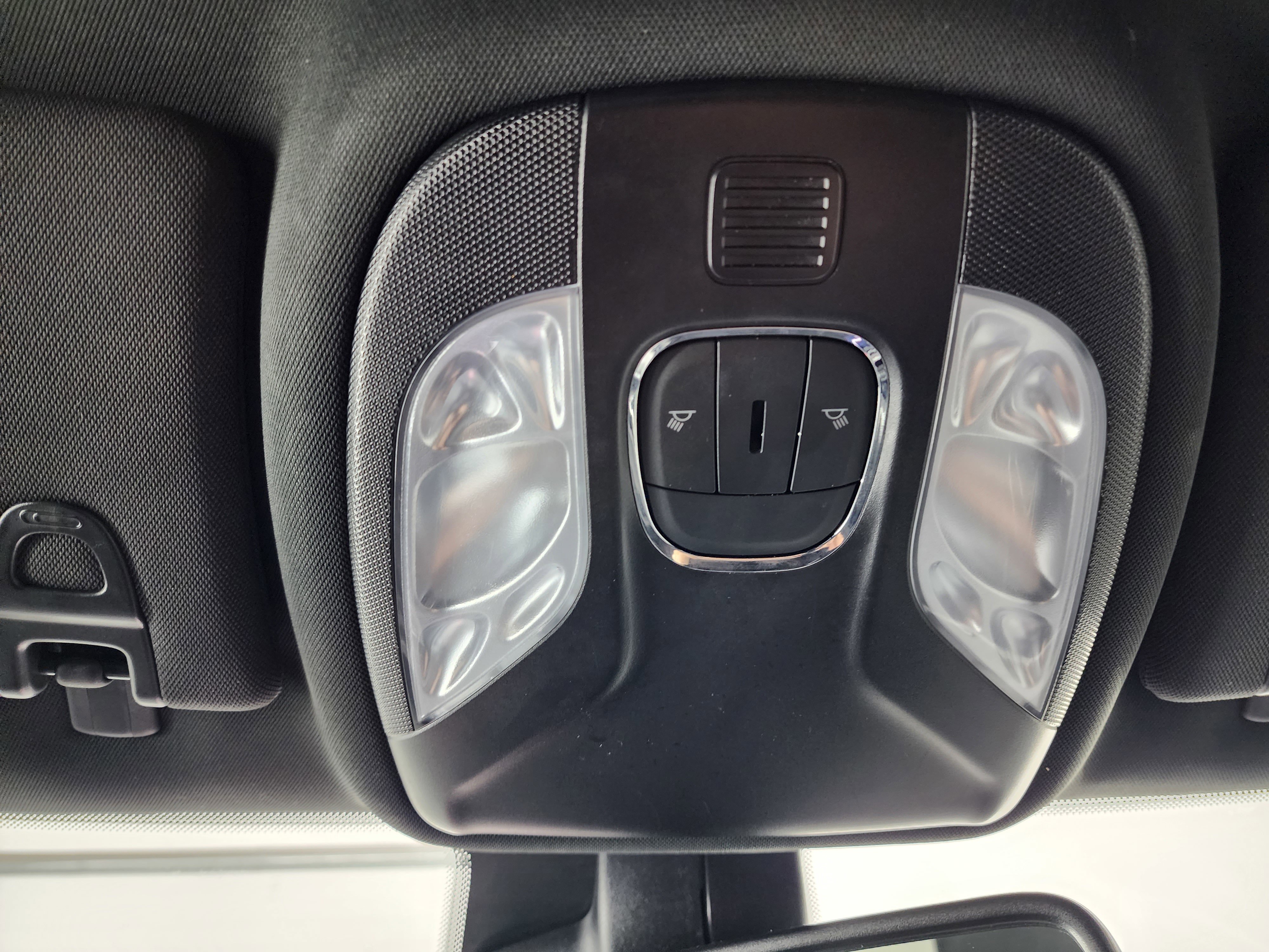 Used 2024 Jeep Compass Latitude image 53