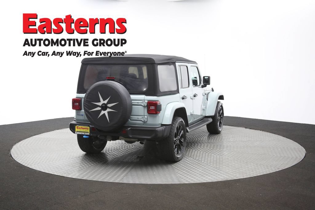 Used 2023 Jeep Wrangler Unlimited Sahara w/ Cold Weather Group AWD/4WD image 39