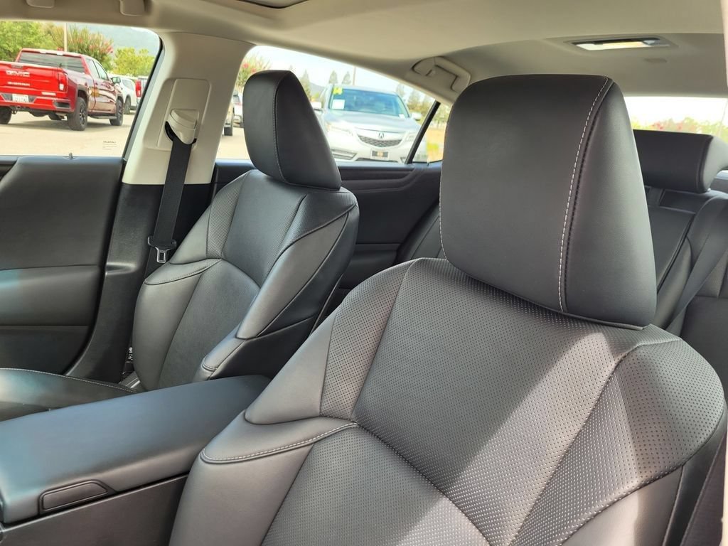 Used 2022 Lexus ES 300h w/ Premium Package FWD image 16