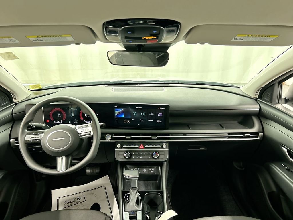 Used 2025 Hyundai Tucson SE image 18
