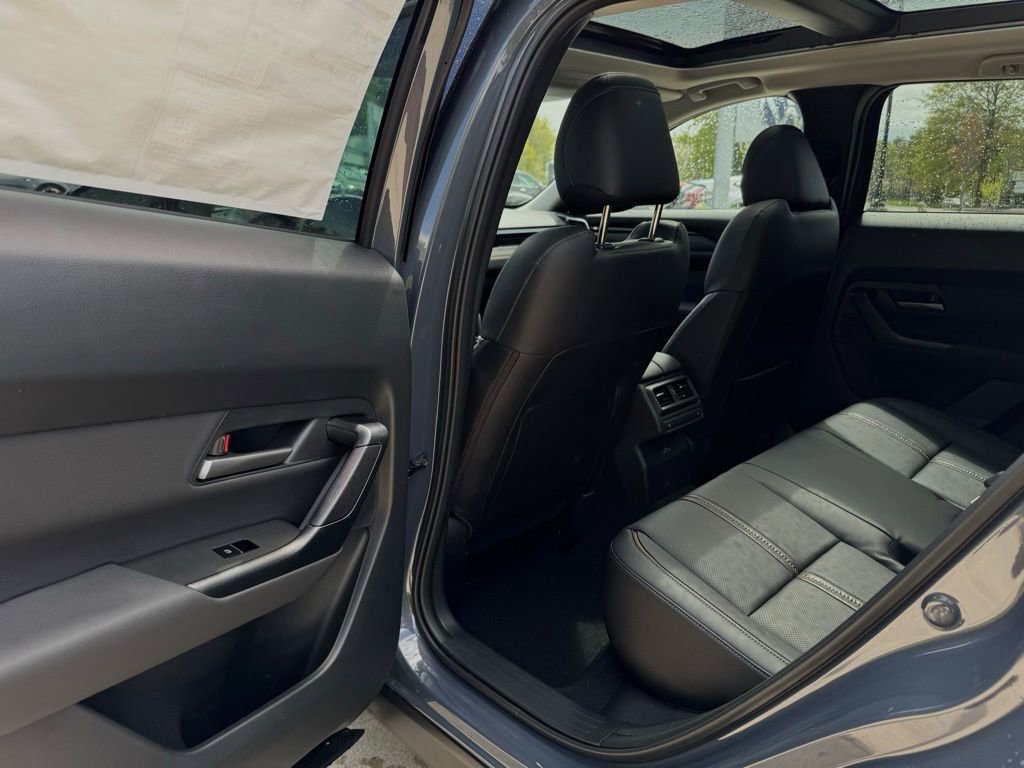 Used 2025 MAZDA CX-50 AWD 2.5 Turbo w/ Weather Package image 30