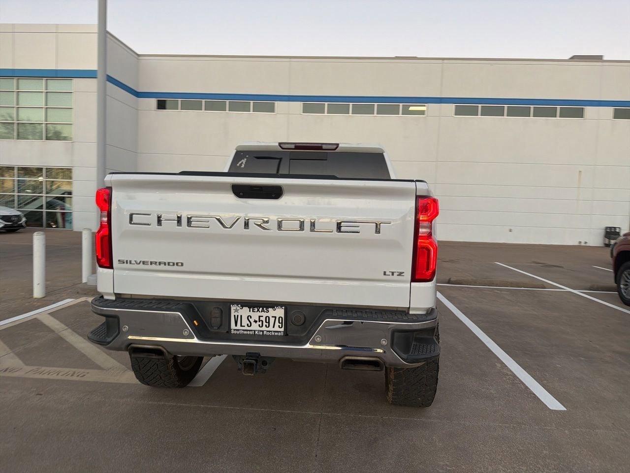 Used 2019 Chevrolet Silverado 1500 LTZ w/ LTZ Plus Package image 13