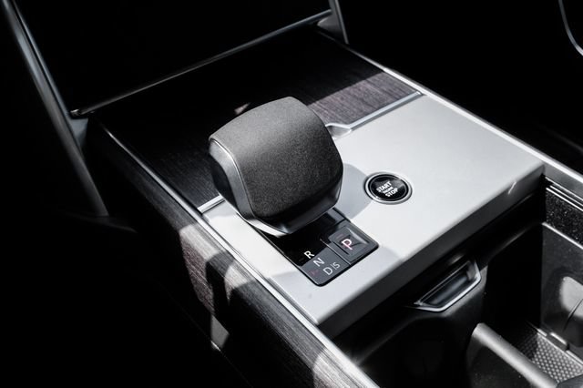New 2026 Land Rover Range Rover SE AWD/4WD image 30