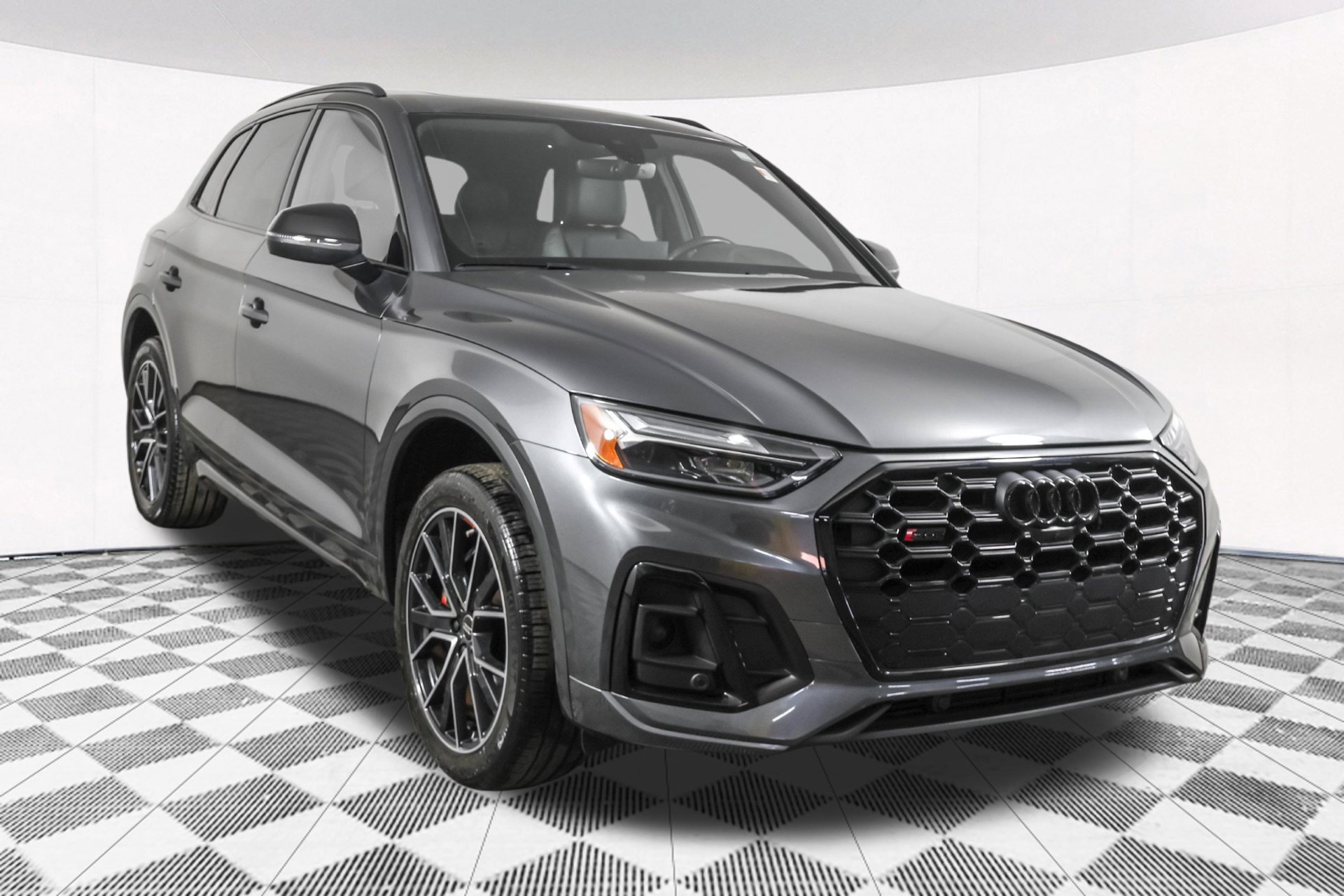 Used 2023 Audi SQ5 Premium Plus w/ Premium Plus Package AWD/4WD image 12