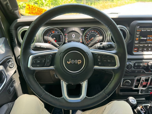 Used 2021 Jeep Wrangler Unlimited Sahara AWD/4WD image 19