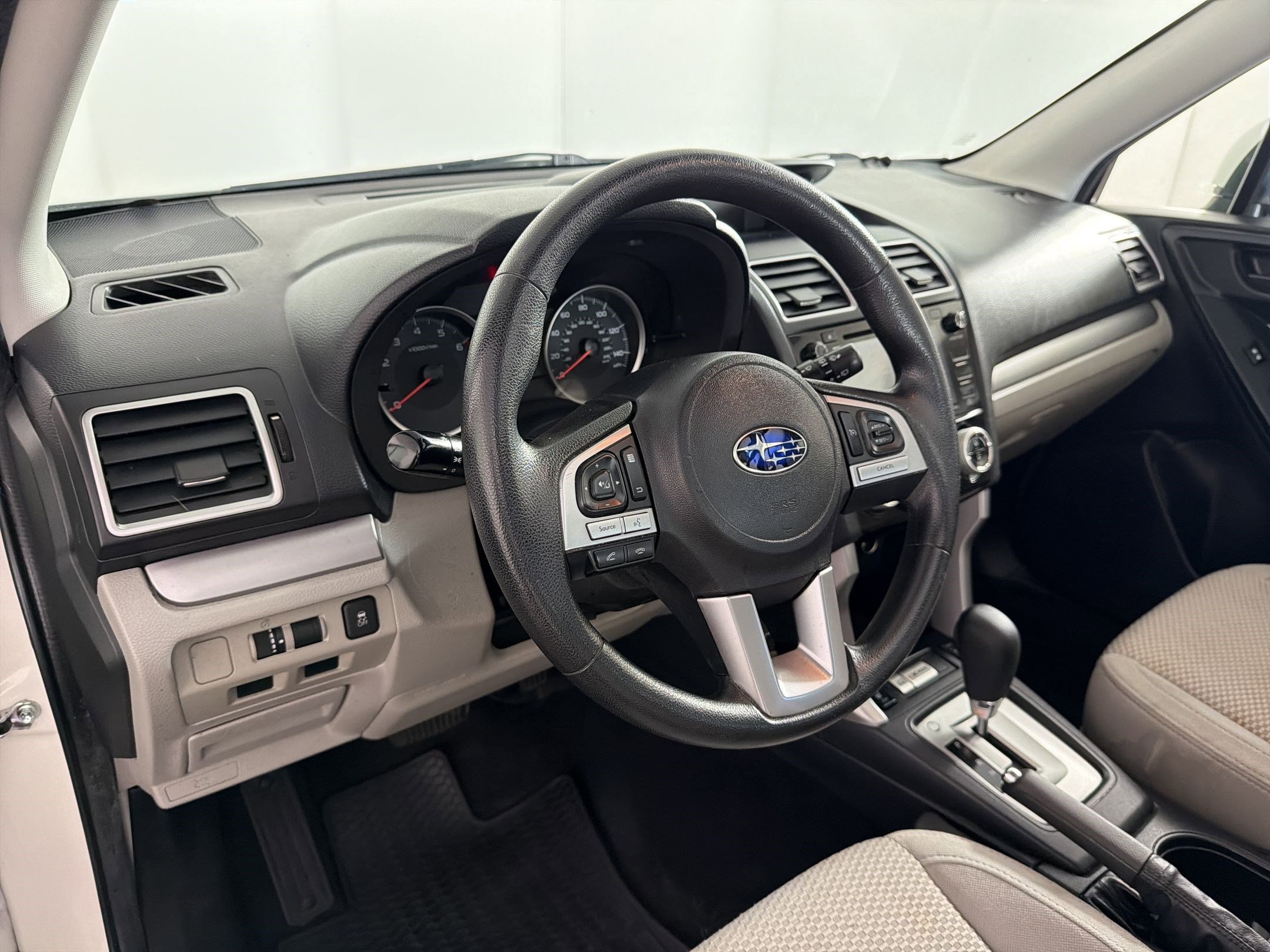 Used 2018 Subaru Forester 2.5i Premium w/ All-Weather Package image 4