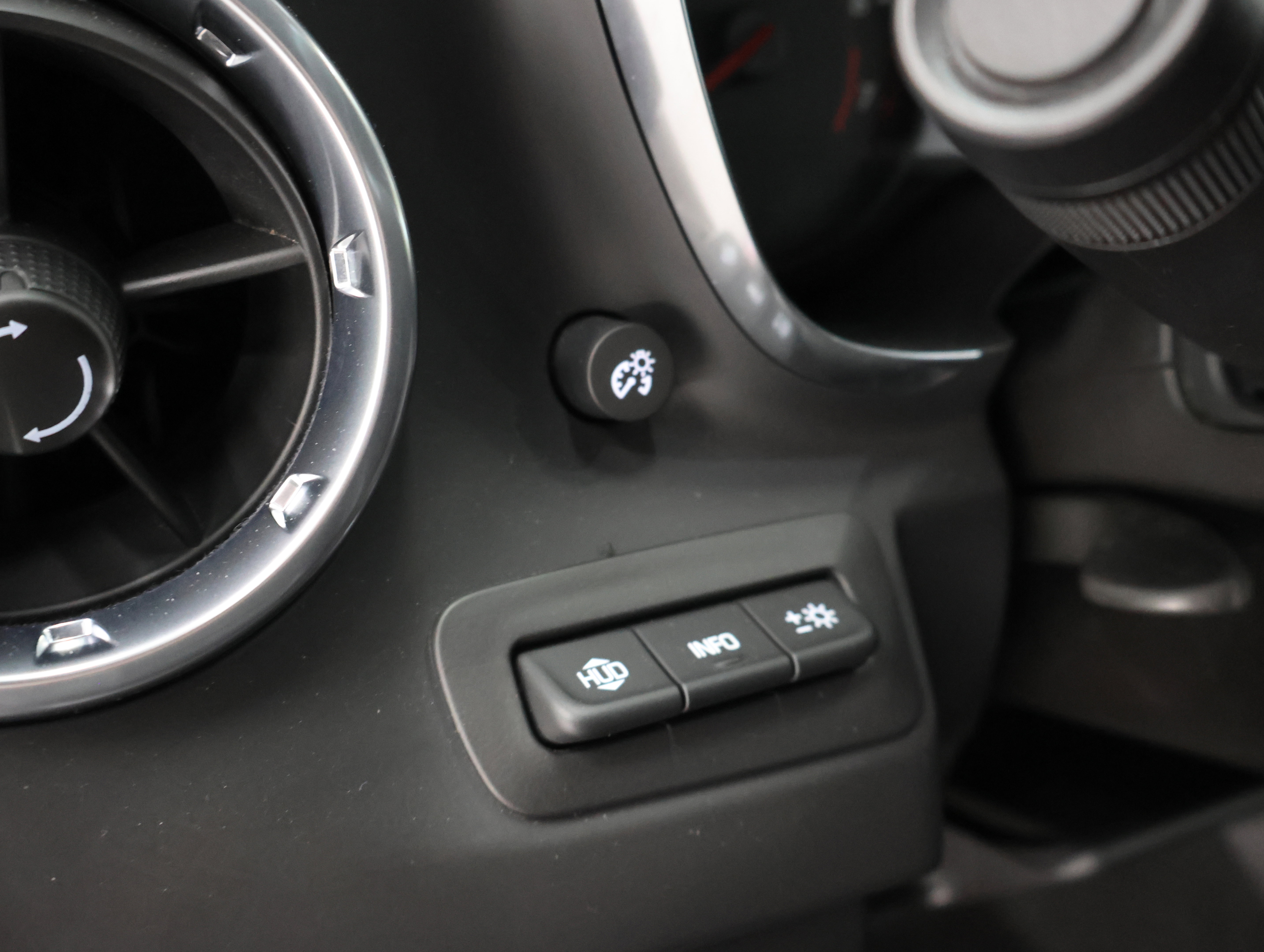 Used 2016 Chevrolet Camaro SS RWD image 38