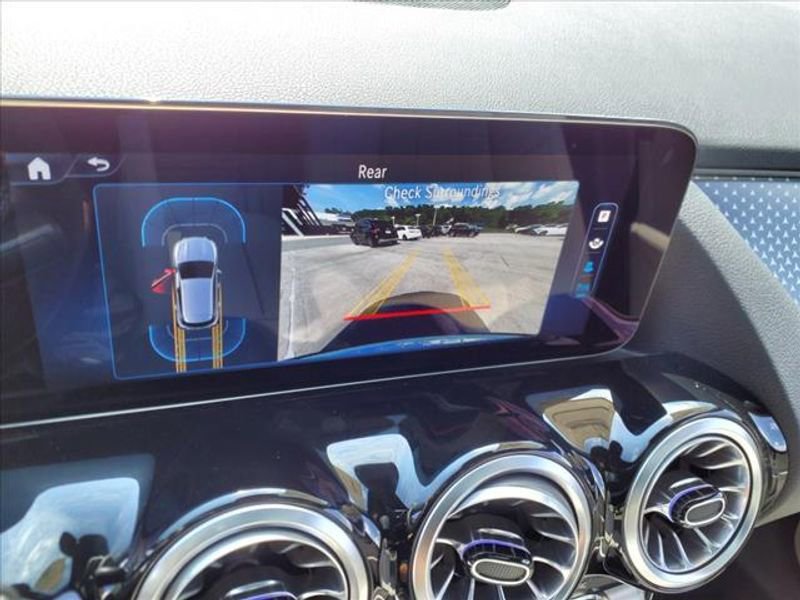 Certified 2025 Mercedes-Benz GLA 250 4MATIC image 21