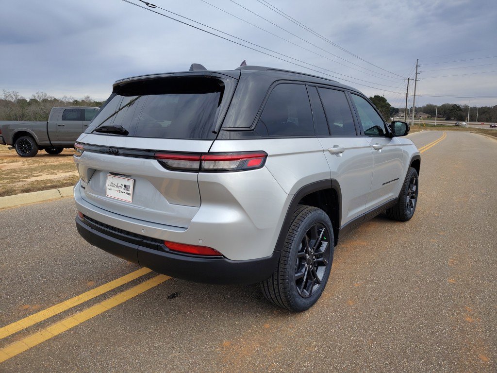 New 2025 Jeep Grand Cherokee Limited AWD/4WD image 11