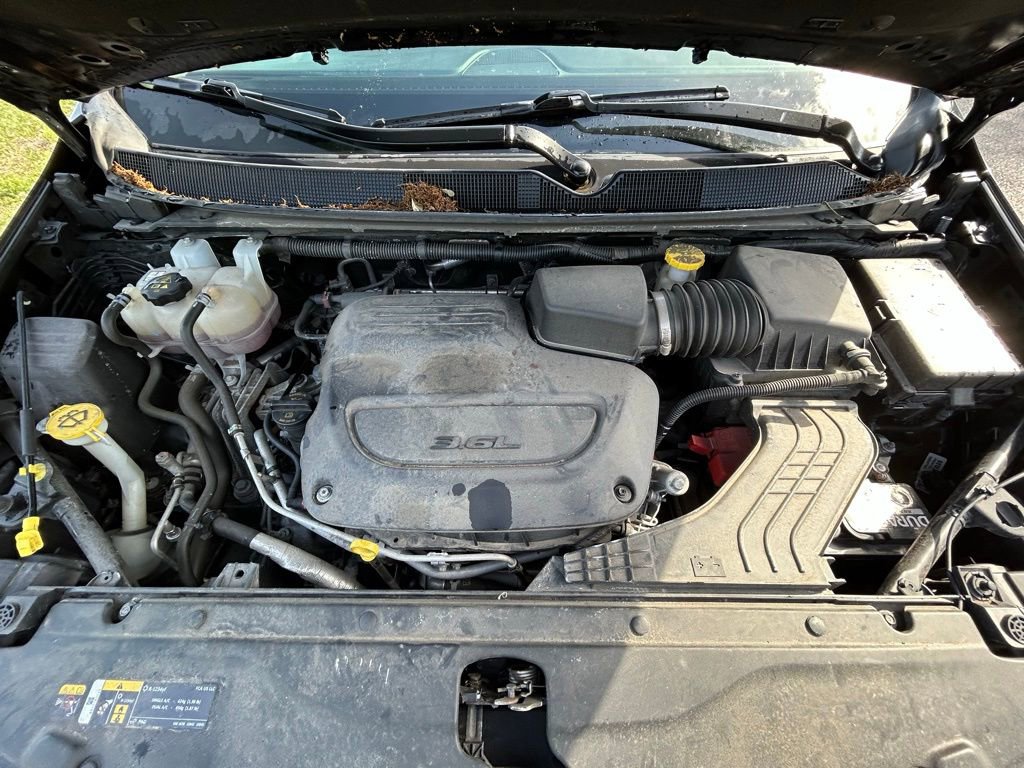 Used 2023 Chrysler Voyager LX FWD image 11