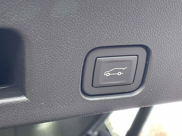 New 2026 GMC Acadia Denali w/ Super Cruise Package image 11