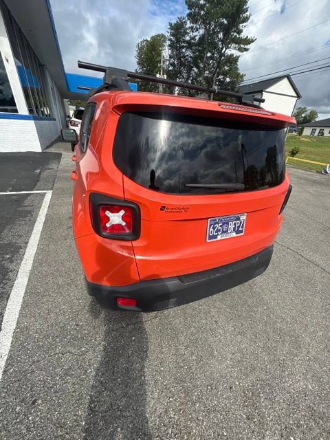 Used 2016 Jeep Renegade Latitude FWD image 36