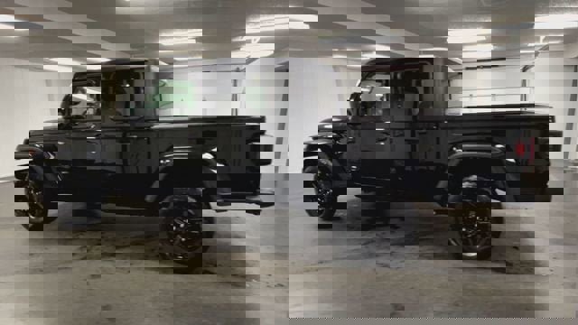 Used 2023 Jeep Gladiator Sport image 6