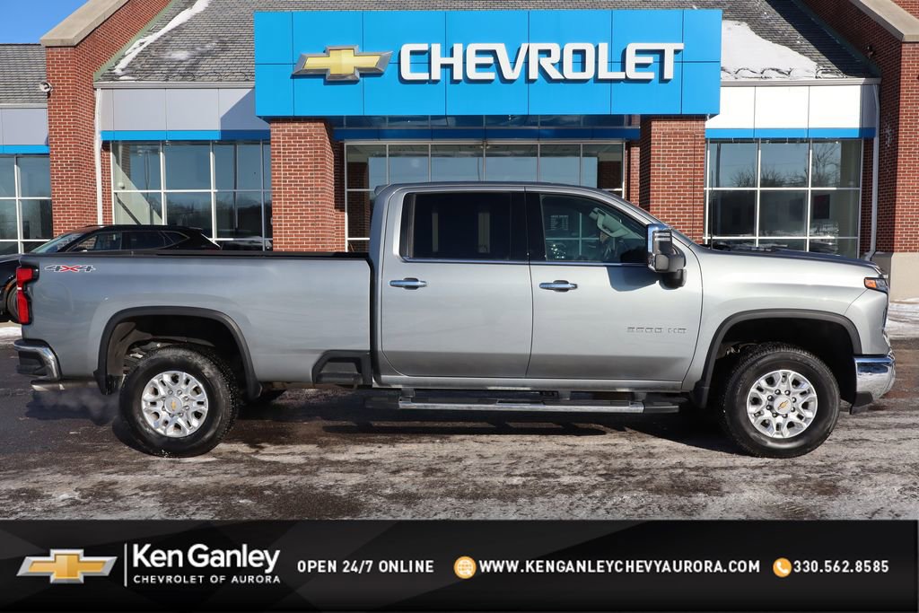 Used 2024 Chevrolet Silverado 3500 LTZ image 1