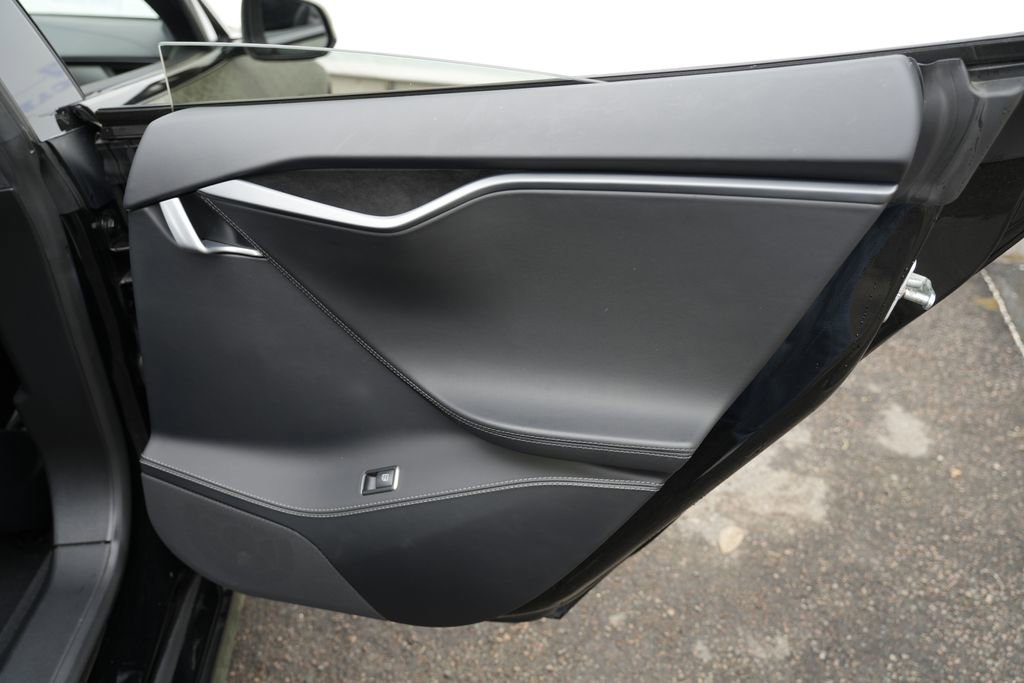 Used 2020 Tesla Model S Performance image 35