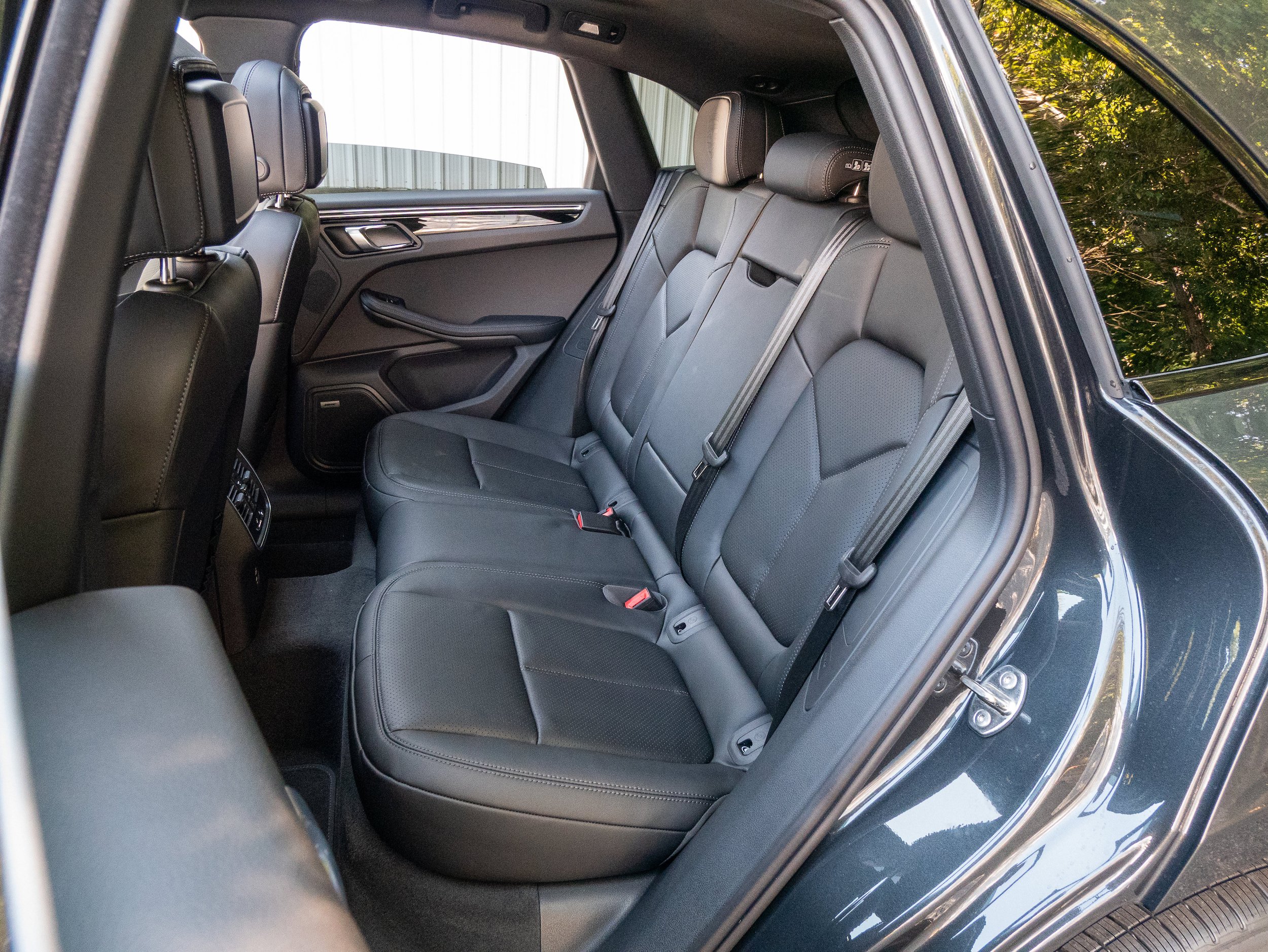 Certified 2026 Porsche Macan AWD/4WD image 37