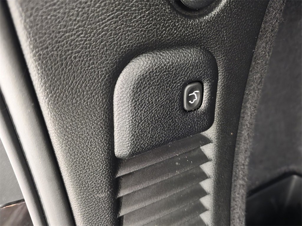 Certified 2024 Dodge Durango GT image 20