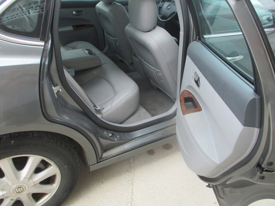 Used 2005 Buick LaCrosse CXL FWD image 21
