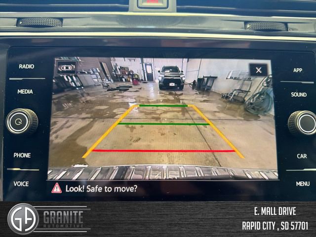 Used 2024 Volkswagen Tiguan SE w/ Panoramic Sunroof Package image 20