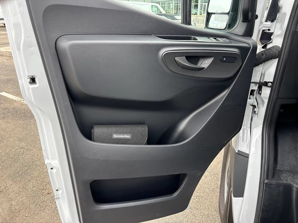 Used 2025 Mercedes-Benz Sprinter 2500 image 19