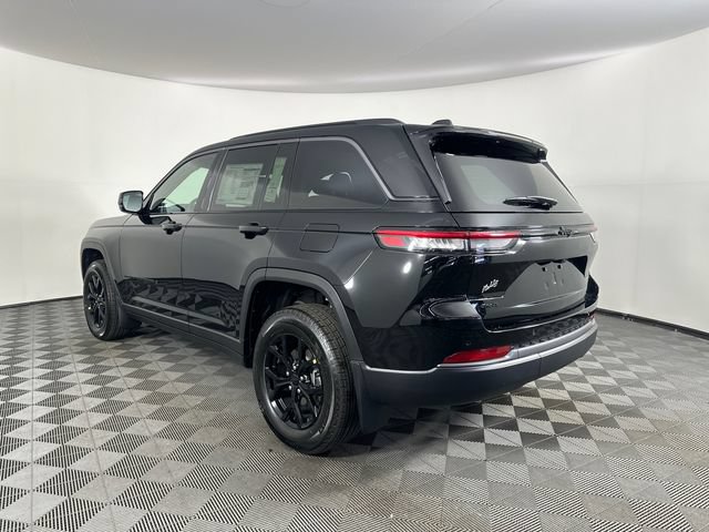 New 2026 Jeep Grand Cherokee Altitude AWD/4WD image 10
