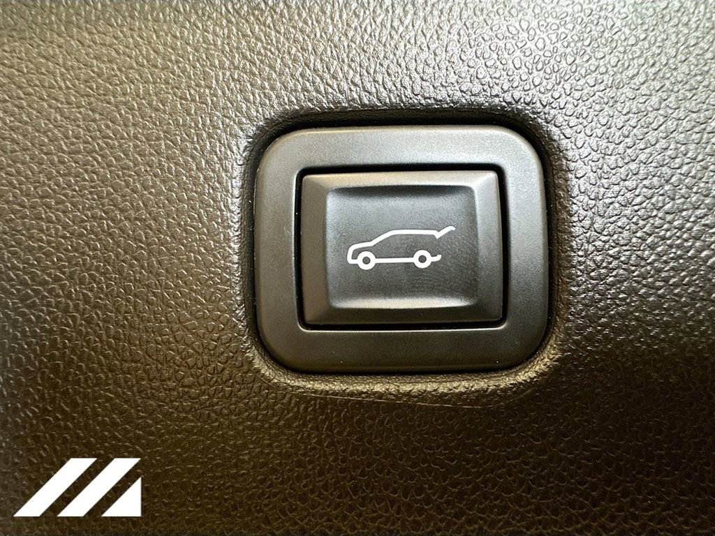 Used 2019 Chevrolet Blazer Premier w/ Sun and Wheels Package image 31