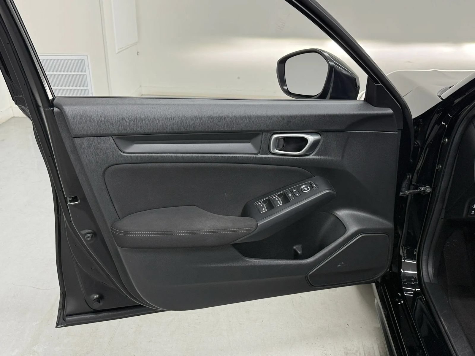 Used 2024 Honda Civic Sport image 32
