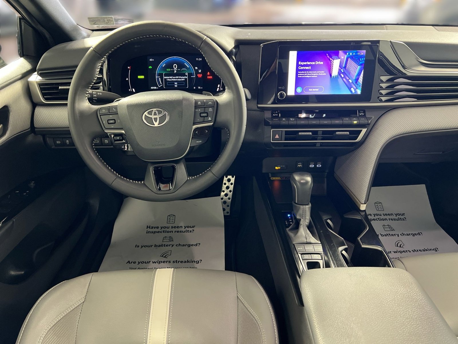 Used 2025 Toyota Camry SE image 23