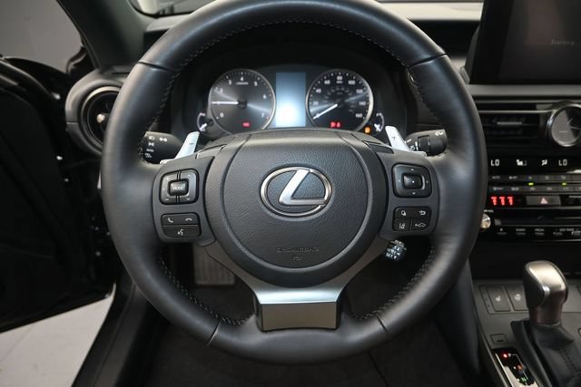 Used 2025 Lexus IS 350 F Sport RWD image 5