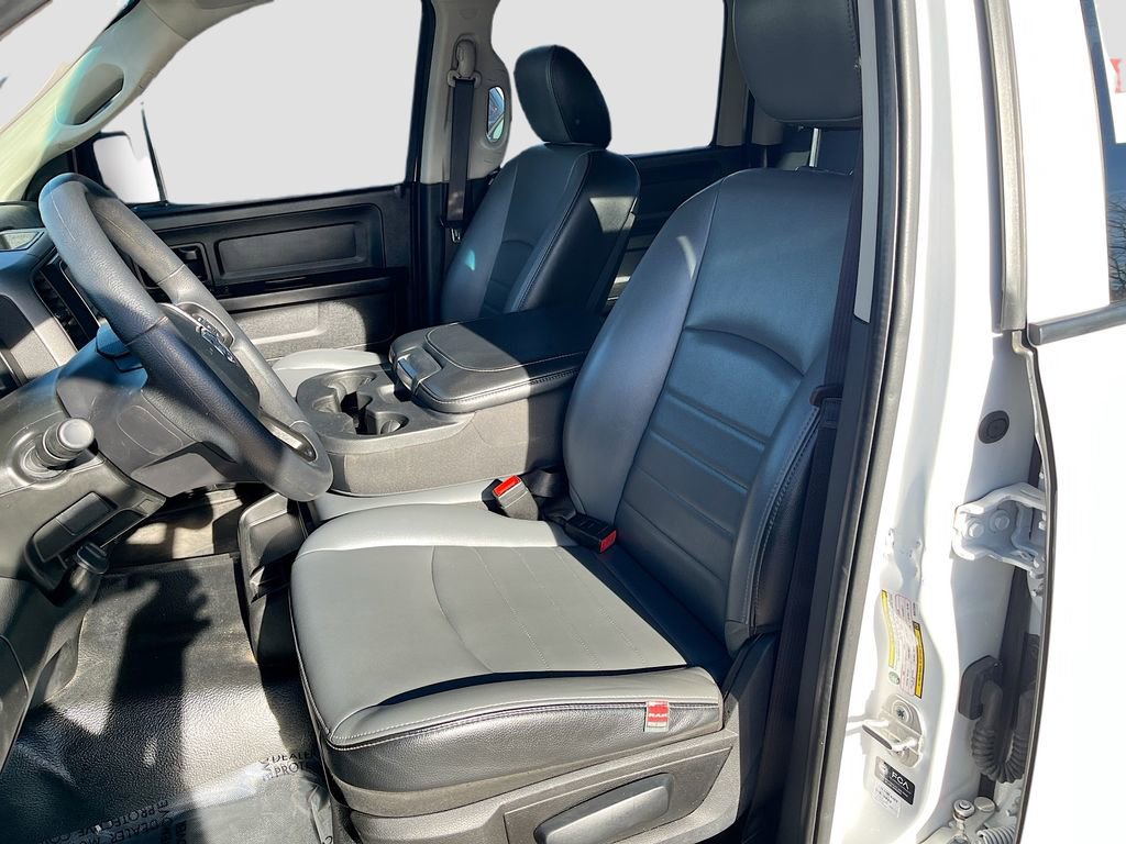 Used 2021 RAM 1500 Tradesman w/ Chrome Appearance Group AWD/4WD image 19