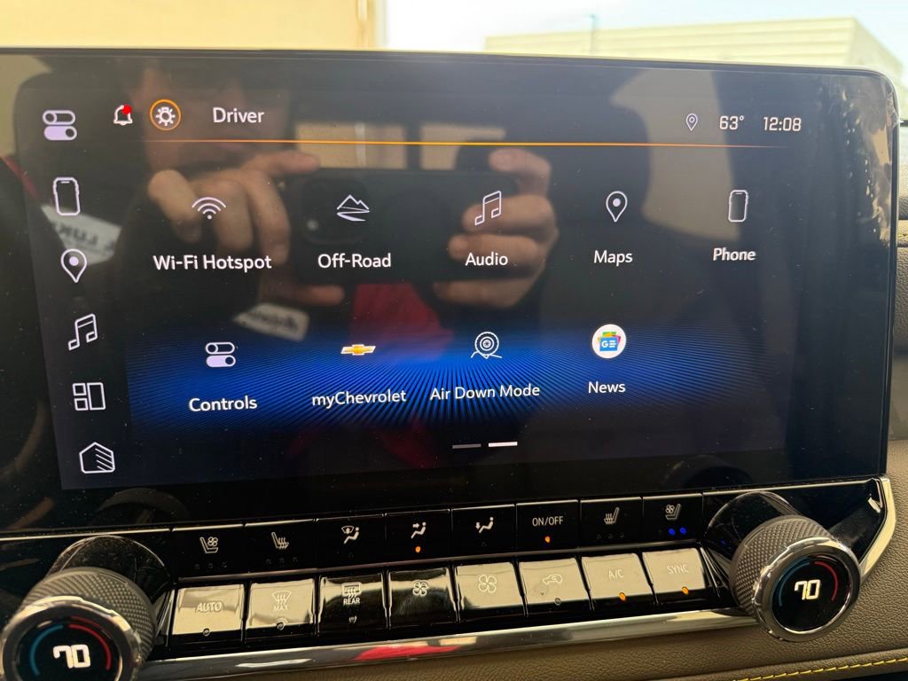 Used 2024 Chevrolet Colorado ZR2 w/ ZR2 Convenience Package III image 32