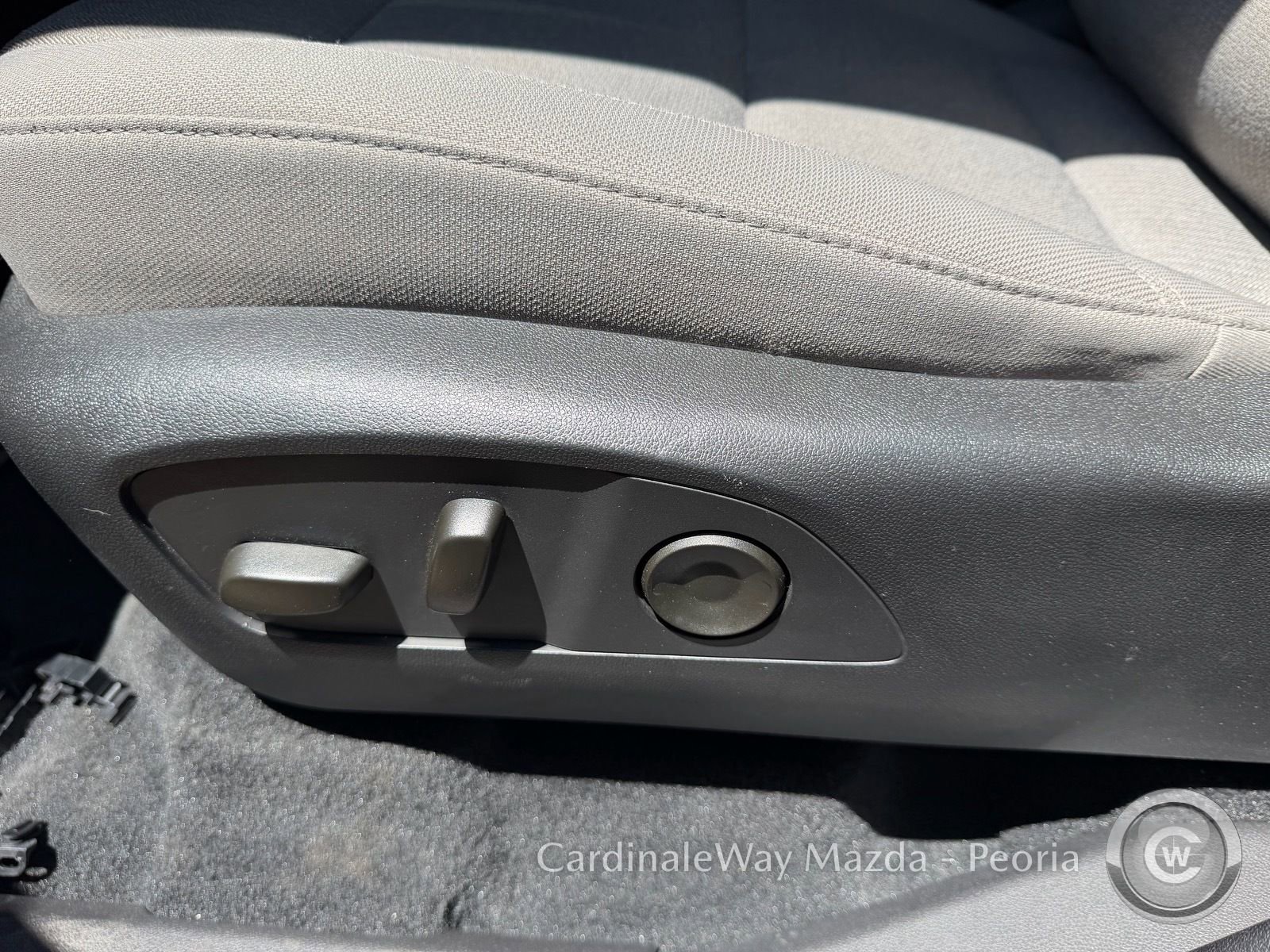 Used 2026 GMC Acadia Elevation w/ LPO, Floor Liner Package FWD image 12
