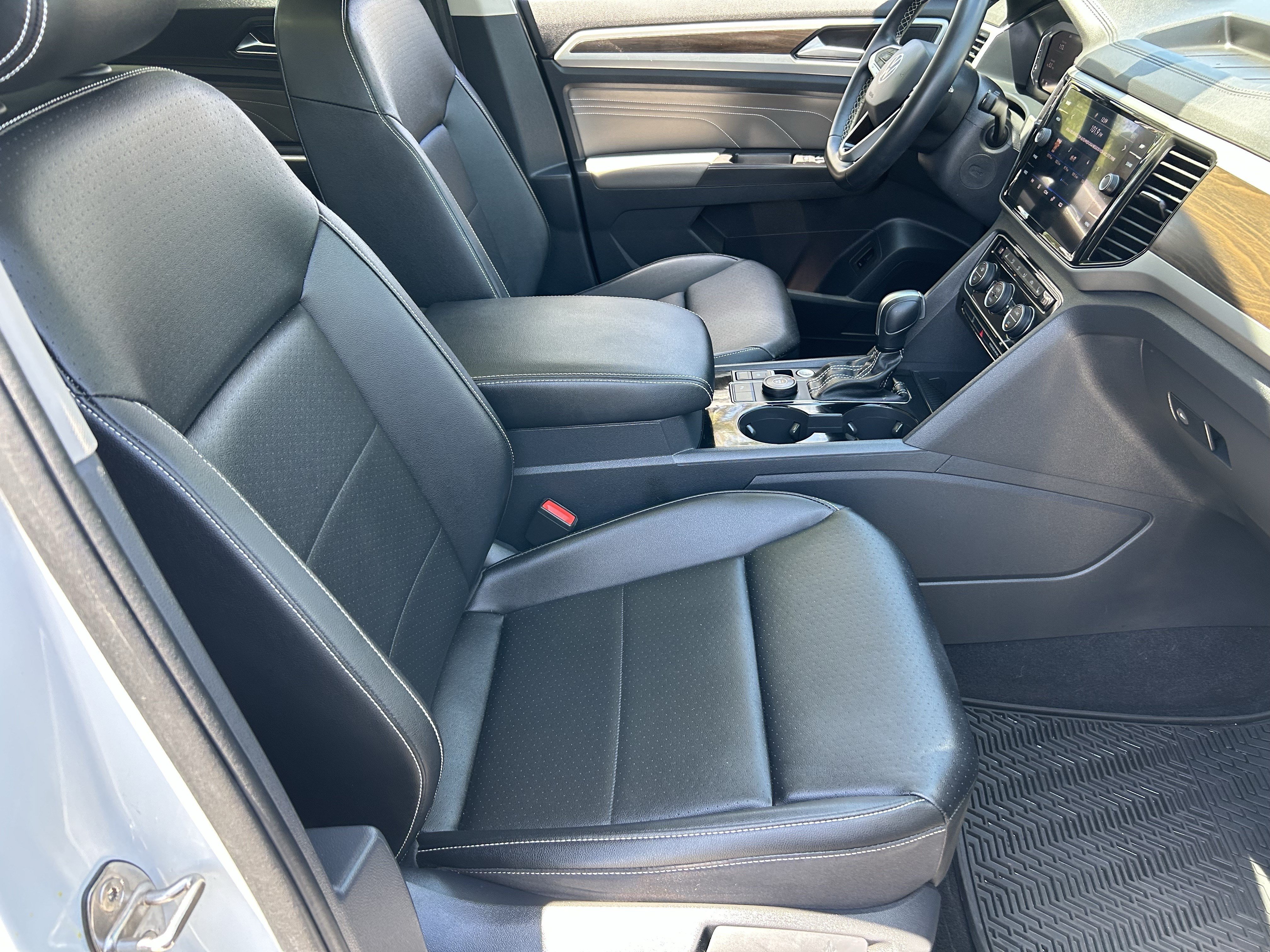 Used 2023 Volkswagen Atlas SE AWD/4WD image 8