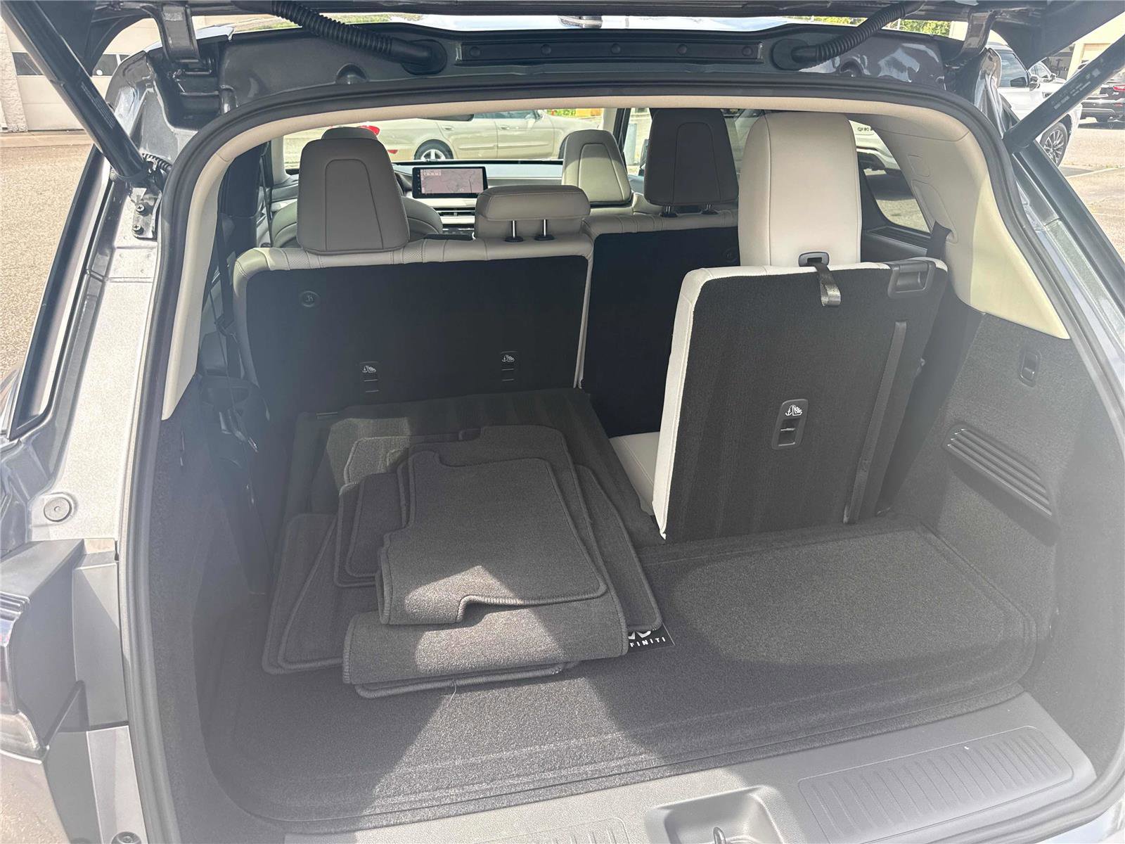 Certified 2026 INFINITI QX60 Pure w/ Cargo Package FWD image 29