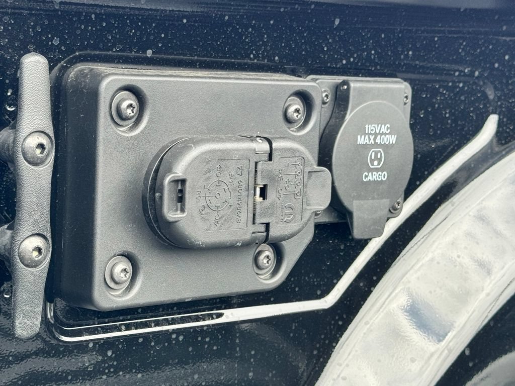 New 2026 RAM 2500 Laramie AWD/4WD image 12